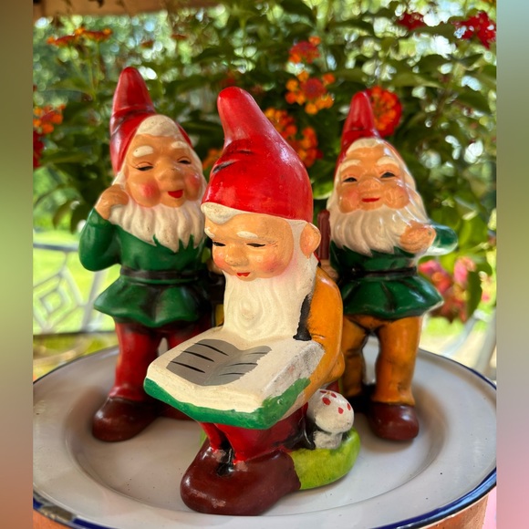 Vintage Chalk-ware Gnomes - Picture 1 of 12
